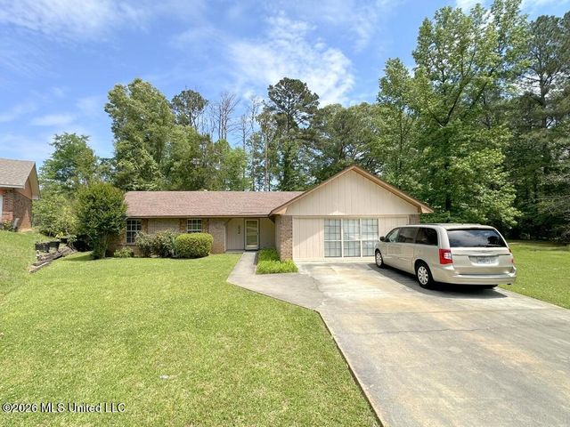232 Forest Valley Drive, Jackson, MS 39212