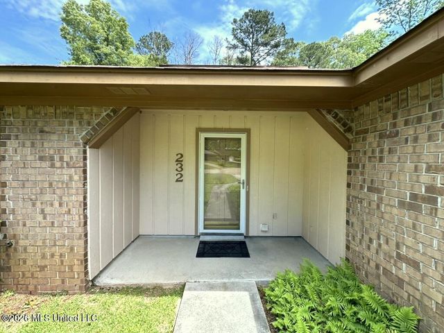 232 Forest Valley Drive, Jackson, MS 39212