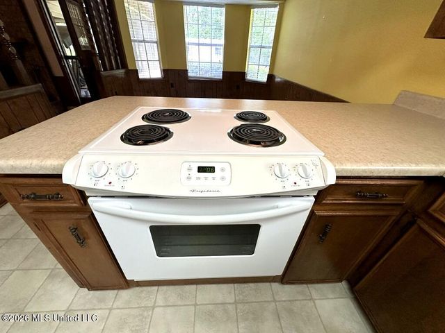 232 Forest Valley Drive, Jackson, MS 39212