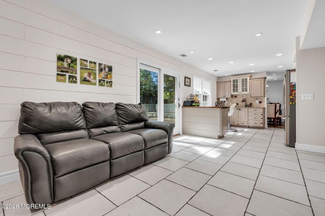 2324 Woodland Road, Manchester, NJ 08759