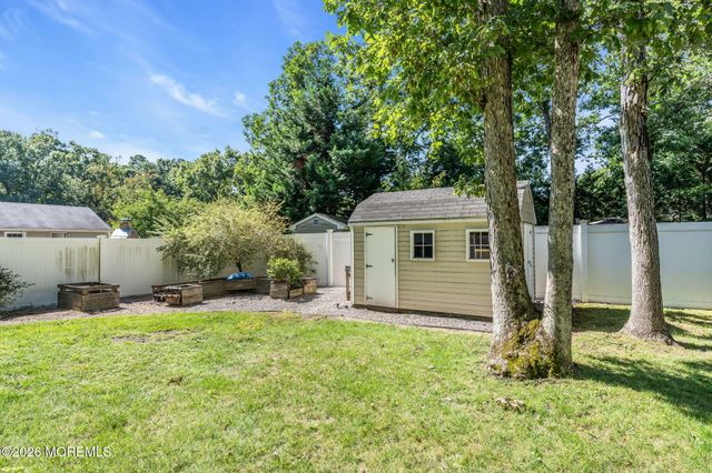 2324 Woodland Road, Manchester, NJ 08759