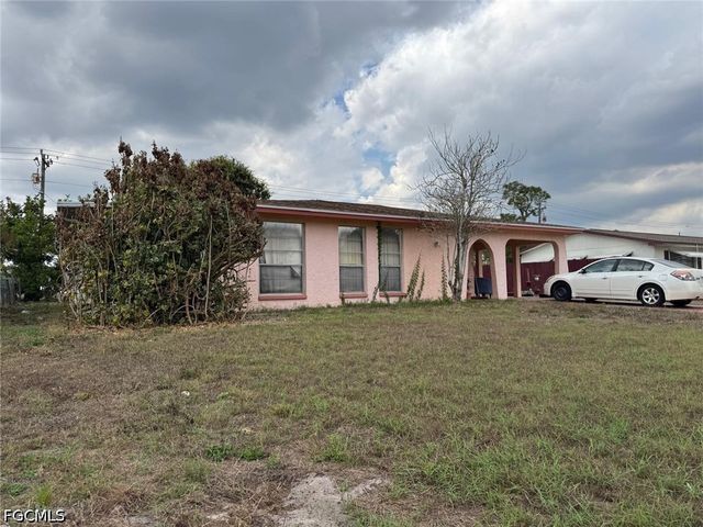 320 Inwood AVE S, Lehigh Acres, FL 33936