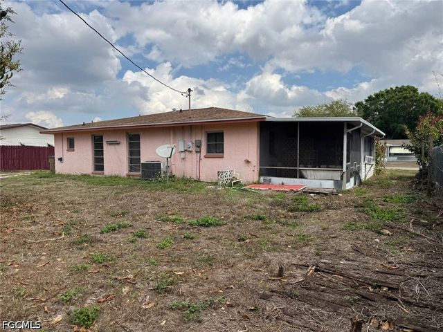 320 Inwood AVE S, Lehigh Acres, FL 33936