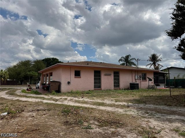 320 Inwood AVE S, Lehigh Acres, FL 33936