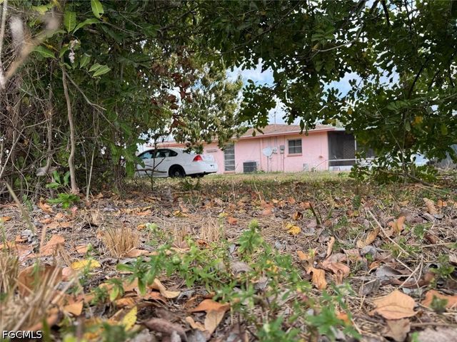 320 Inwood AVE S, Lehigh Acres, FL 33936