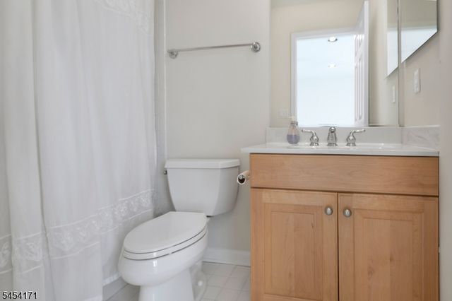 5 Alvamar Ct, Montgomery Twp., NJ 08558