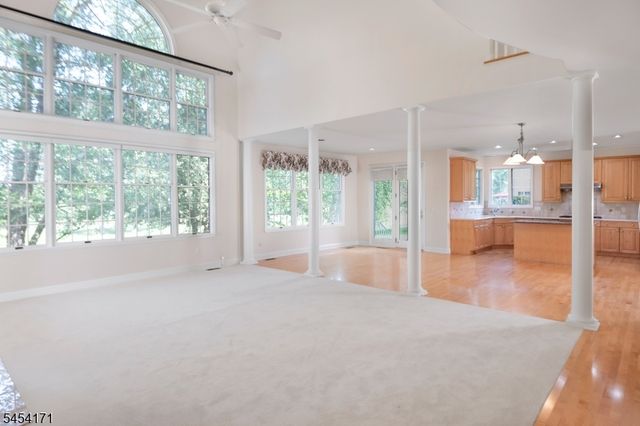 5 Alvamar Ct, Montgomery Twp., NJ 08558