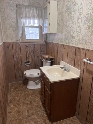 2590 S Morrice Road, Owosso, MI 48867