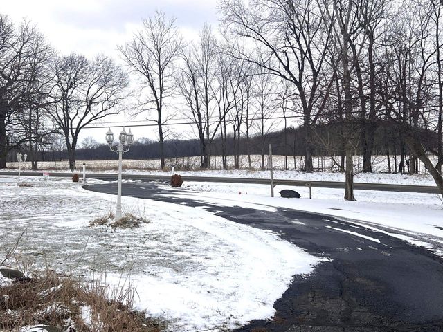 2590 S Morrice Road, Owosso, MI 48867