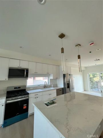 1282 S Leighton Ave., Los Angeles, CA 90037