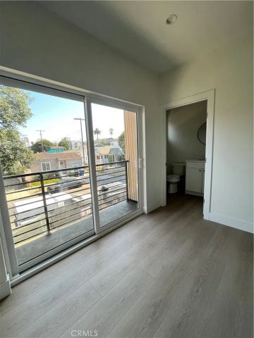 1282 S Leighton Ave., Los Angeles, CA 90037