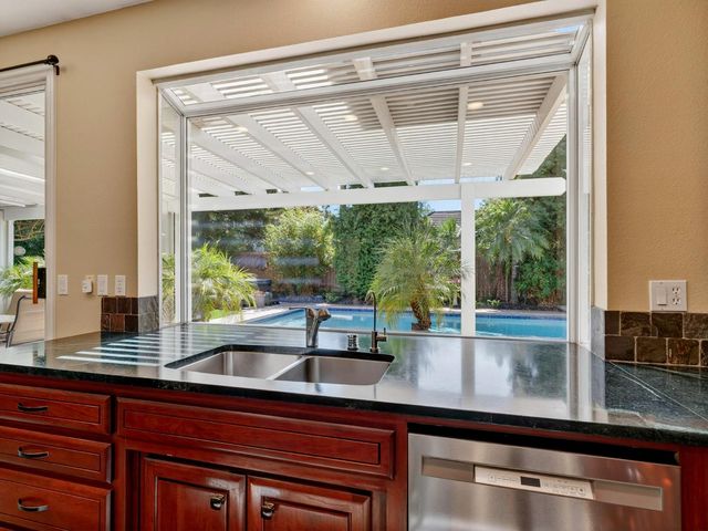 2728 Emerald Bay Dr, Davis, CA 95618