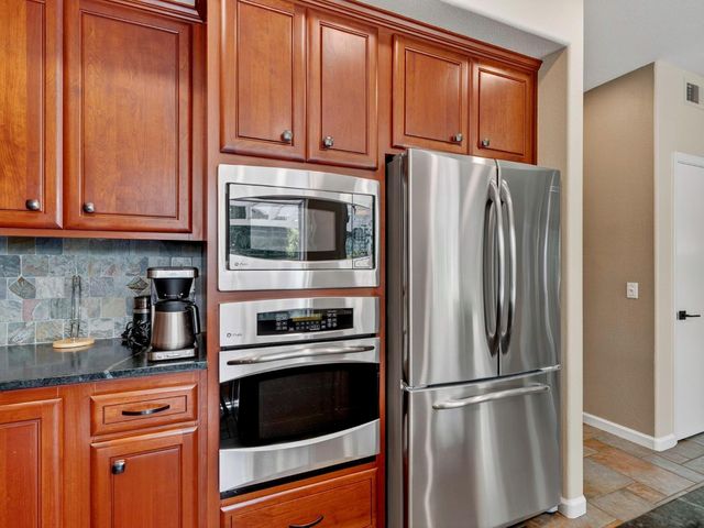 2728 Emerald Bay Dr, Davis, CA 95618