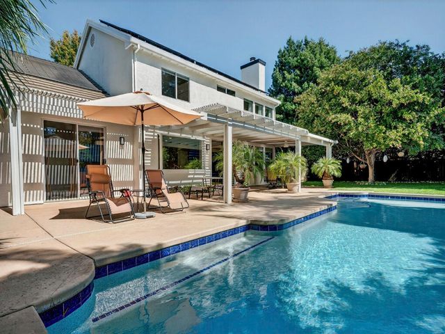 2728 Emerald Bay Dr, Davis, CA 95618