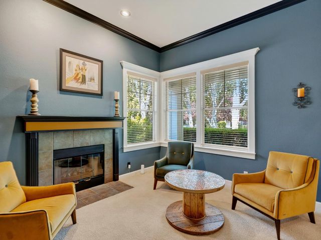 2728 Emerald Bay Dr, Davis, CA 95618