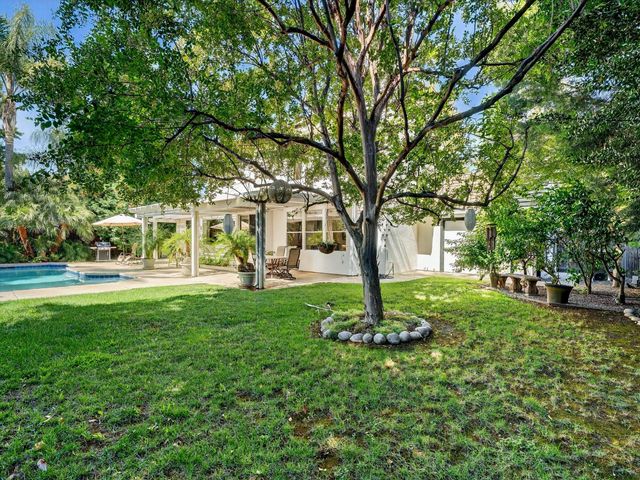 2728 Emerald Bay Dr, Davis, CA 95618