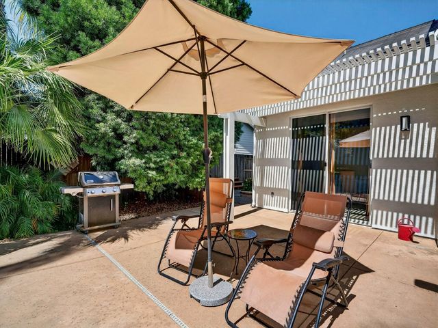 2728 Emerald Bay Dr, Davis, CA 95618