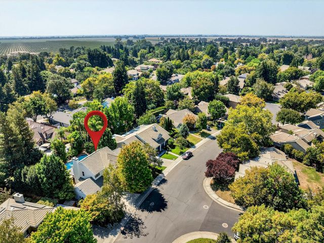 2728 Emerald Bay Dr, Davis, CA 95618