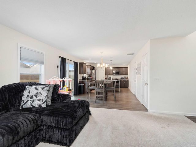 3823 Sun Stone Way, New Haven, IN 46774