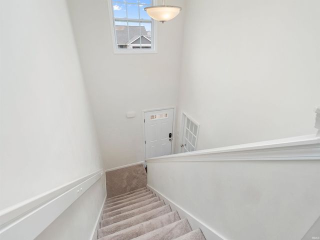 3823 Sun Stone Way, New Haven, IN 46774