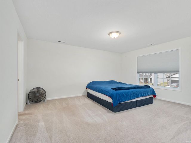 3823 Sun Stone Way, New Haven, IN 46774