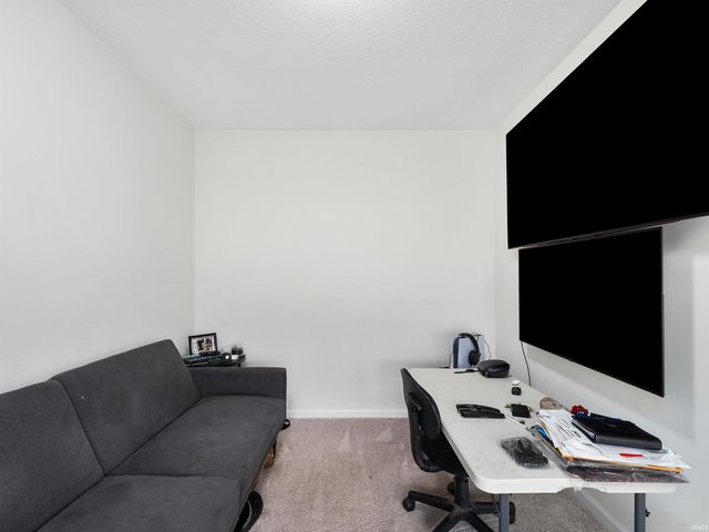 3823 Sun Stone Way, New Haven, IN 46774