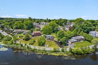 72 Koclas Dr, Netcong Boro, NJ 07857