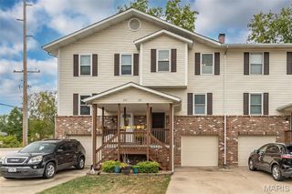 897 Delray Drive B, St Peters, MO 63376