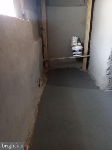 210 N WANAMAKER ST, Philadelphia, PA 19139