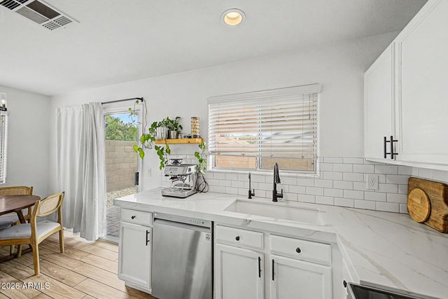 3035 W COVEY Lane, Phoenix, AZ 85027