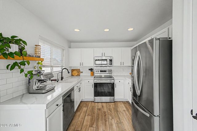 3035 W COVEY Lane, Phoenix, AZ 85027