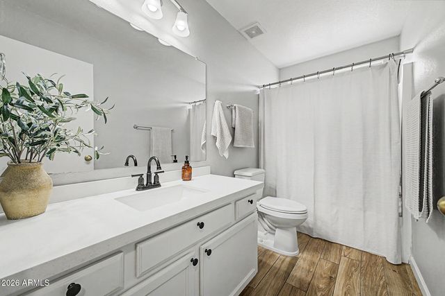 3035 W COVEY Lane, Phoenix, AZ 85027