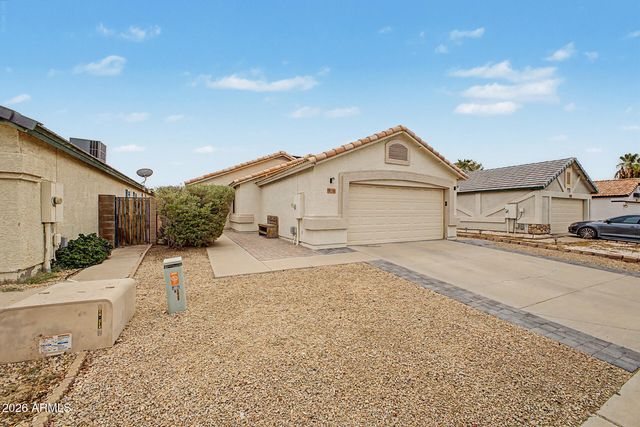 3035 W COVEY Lane, Phoenix, AZ 85027