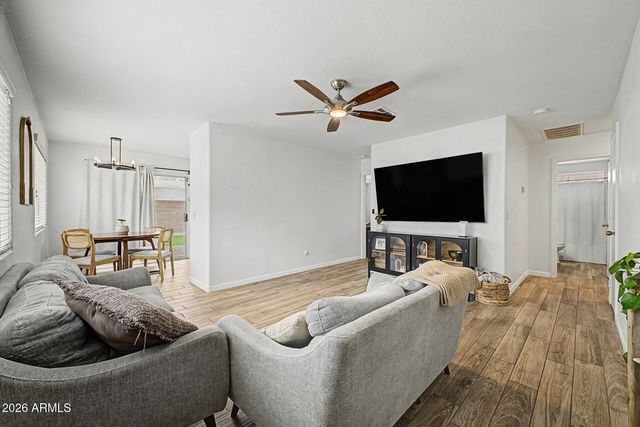 3035 W COVEY Lane, Phoenix, AZ 85027
