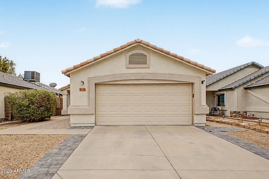 3035 W COVEY Lane, Phoenix, AZ 85027