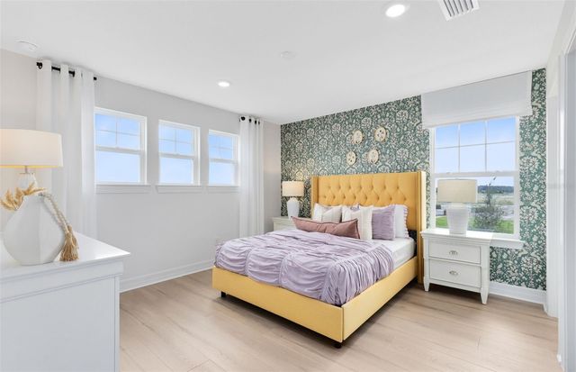 9821 AUTUMN RIDGE AVENUE, Riverview, FL 33578