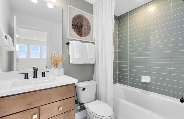 9821 AUTUMN RIDGE AVENUE, Riverview, FL 33578