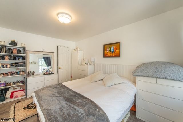 19 Crystal Ln 19, Paterson City, NJ 07501