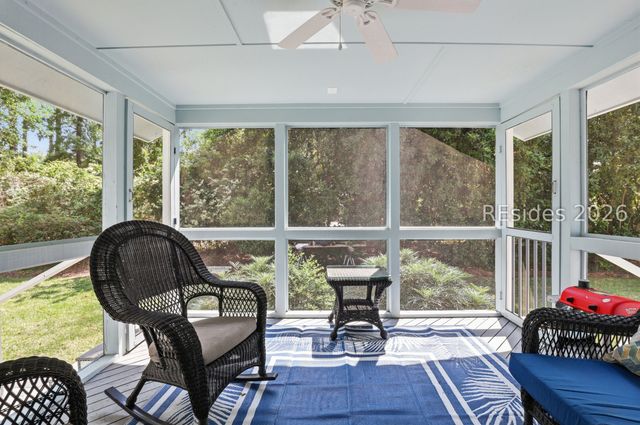 9 Timber Ln, Hilton Head Island, SC 29926