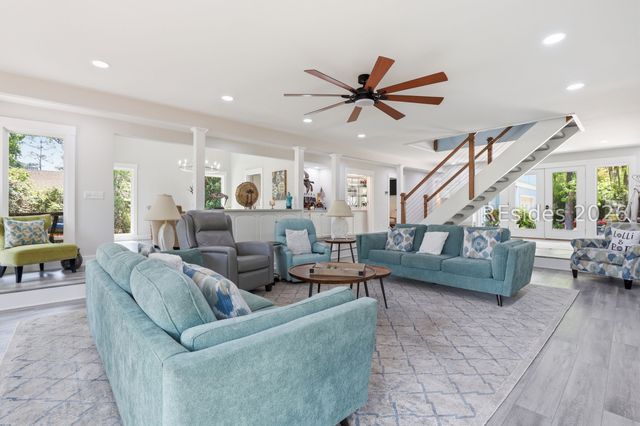 9 Timber Ln, Hilton Head Island, SC 29926