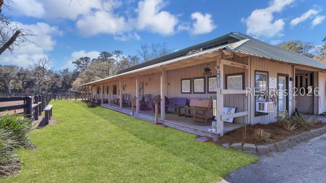 9 Timber Ln, Hilton Head Island, SC 29926