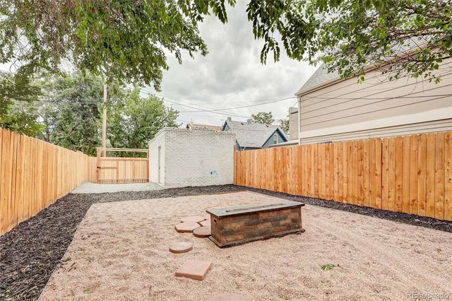 1036 W 9th Avenue, Denver, CO 80204