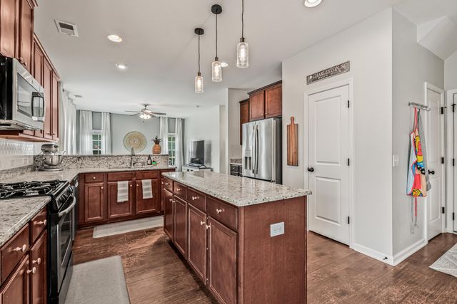 8518 Marsh Overlook, North Charleston, SC 29420