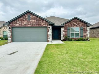 13433 N 132nd Avenue E, Collinsville, OK 74021