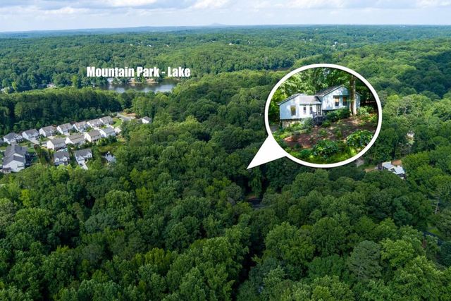 706 Magnolia Way, Woodstock, GA 30188