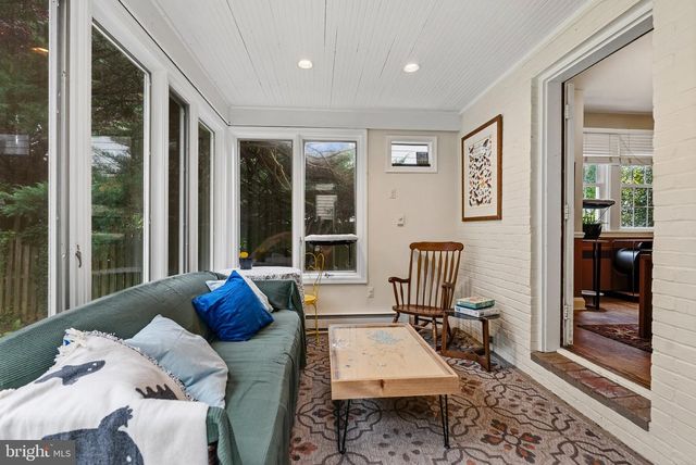 906 GREENLEIGH, Baltimore, MD 21212
