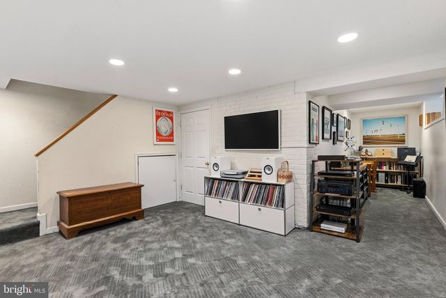 906 GREENLEIGH, Baltimore, MD 21212