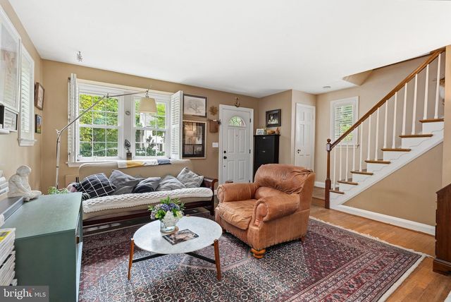 906 GREENLEIGH, Baltimore, MD 21212