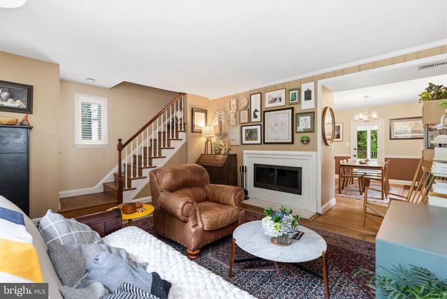 906 GREENLEIGH, Baltimore, MD 21212