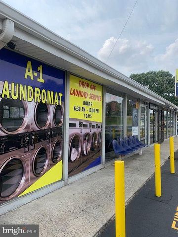 100 BLACK HORSE, Mount Ephraim, NJ 08059